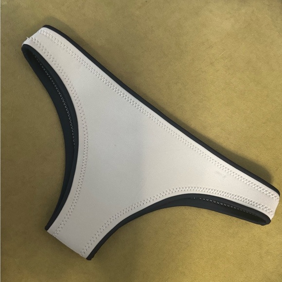 NEW Free People x Abysse Jenna Surf Bikini Bottoms Sz Medium in Pearl 2mm 95/96 - Picture 4 of 10